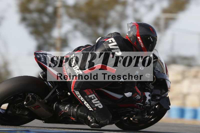 /Archiv-2024/01 26.-28.01.2024 Moto Center Thun Jerez/Gruppe gruen-green/backside